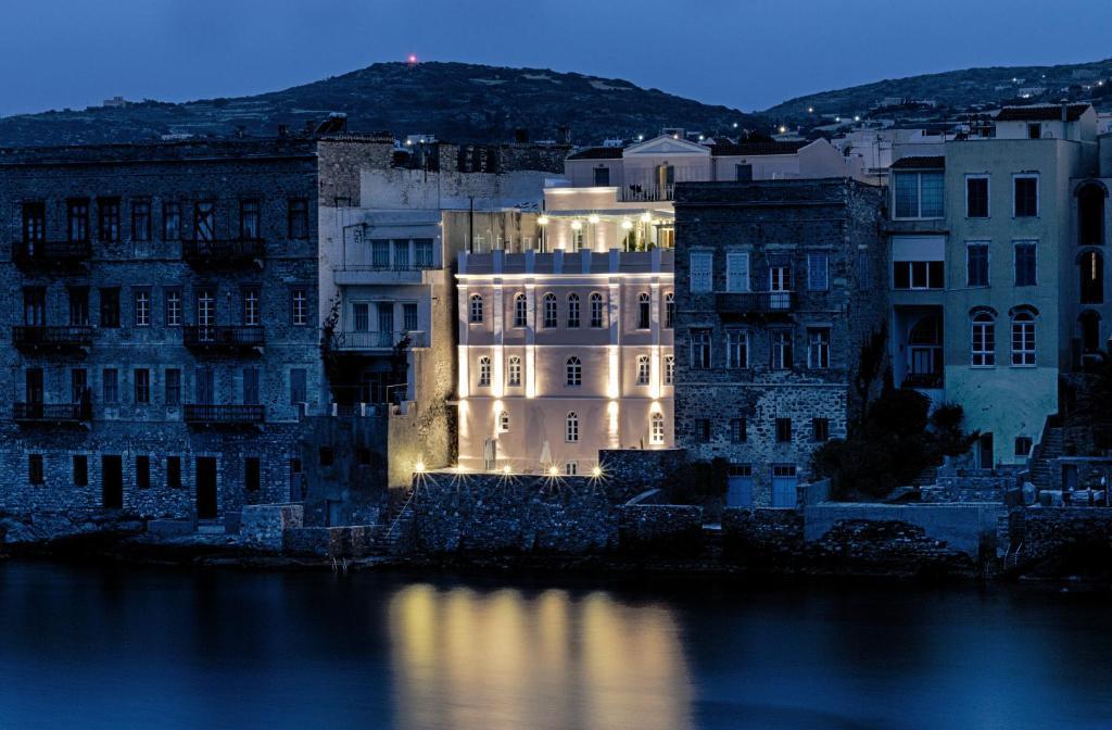 Apollonion Palace Ermoupoli Exterior photo